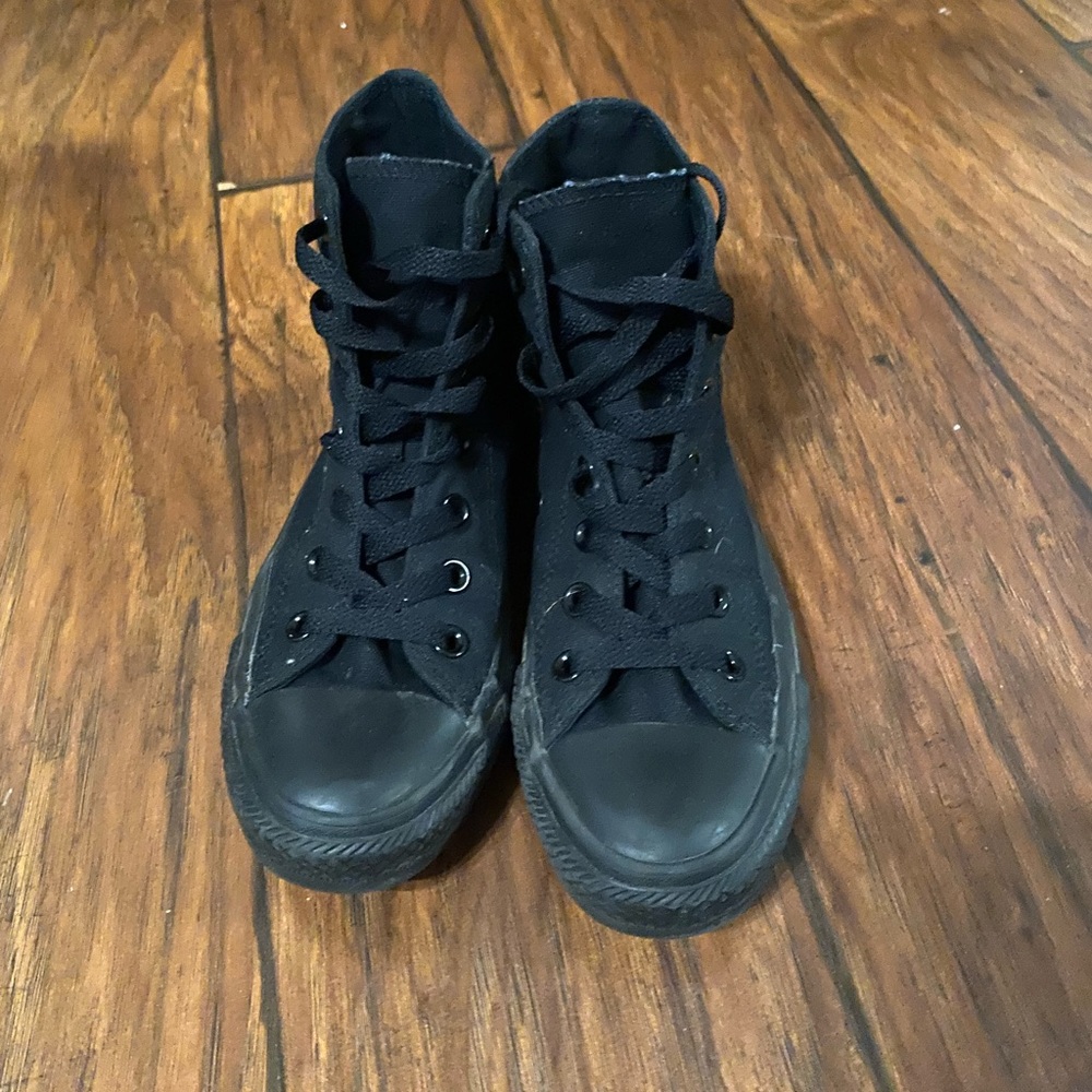 Solid Black Converse High Tops Size 6.5 Excellent Condition